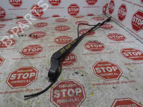 Used Front windshield wiper arm MERCEDES-BENZ VITO / MIXTO Van (W639) 115 CDI (639.601, 639.603, 639.605) (150 hp) 7456076