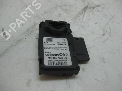 Used Ignition barrel RENAULT GRAND SCÉNIC II (JM0/1_) 1.6 (113 hp) 8940972