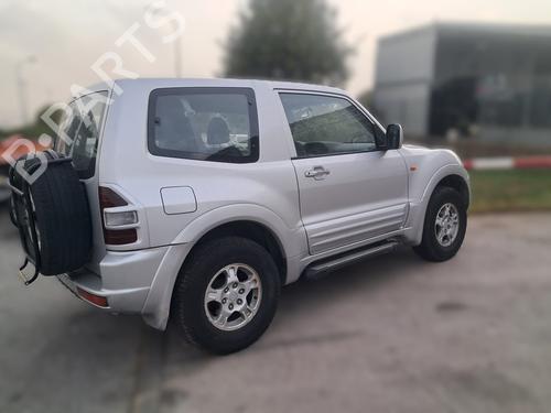 Vitre de custode arrière aroite MITSUBISHI PAJERO III (V7_W, V6_W) [1999-2007]  32219678