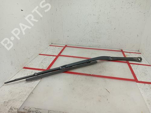 Used Front windshield wiper arm BMW 5 (E39) 520 d (136 hp) 20155889