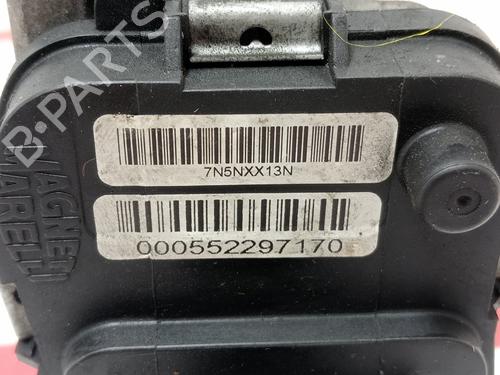 Throttle body FIAT FREEMONT (345_) | BP27567116M82