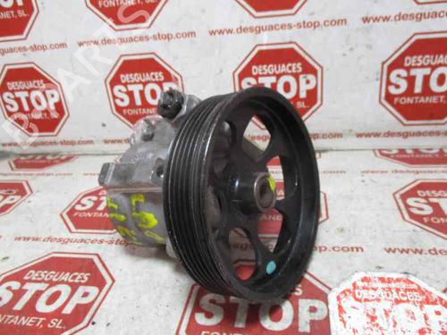 Used Steering pump RENAULT LAGUNA II Grandtour (KG0/1_) 1.9 dCi (KG1A, KG1W, KG0G) (110 hp) 7352489