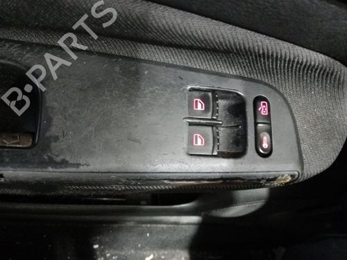 Used Left front window switch VW GOLF IV (1J1) [1997-2008]  31377659