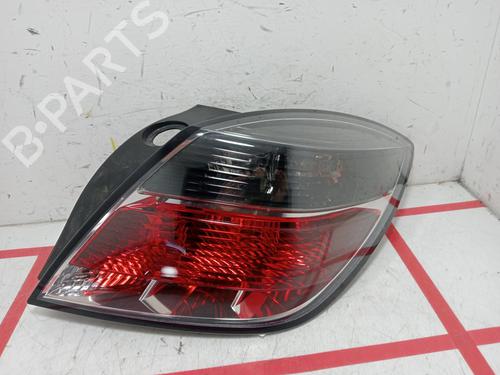 Used Right taillight OPEL ASTRA H GTC (A04) [2005-2010]  31973091