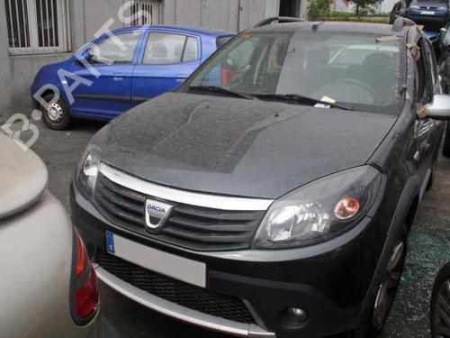 BP7358795C30 | Feu de brouillard avant gauche DACIA SANDERO 1.5 dCi BP7358795C30