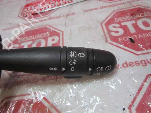 Used Steering column stalk RENAULT SCÉNIC I MPV (JA0/1_, FA0_) [1999-2010]  7383284