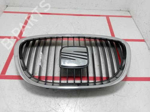 grille-seat-leon-1p1-2005-2006-2007-2008-2009-2010-2011-2012-2013-39469503 main image