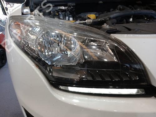 right-headlight-renault-megane-iii-hatchback-bz01_-b3_-2008-37630457 main image