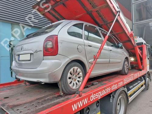 Left headlight CITROËN XSARA PICASSO (N68) 2.0 HDi | BP7403955C28