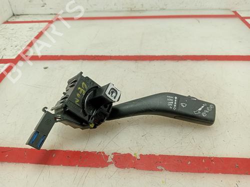 Used Steering column stalk SEAT LEON (1P1) 1.9 TDI (105 hp) 21519360