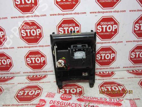 Used Ashtray VW GOLF V (1K1) 2.0 TDI (140 hp) 15933282