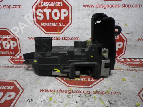 Used Front left lock Front left lock 7326944 7326944