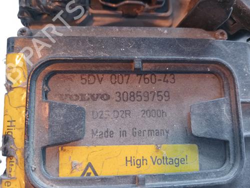 Right headlight VOLVO V40 Estate (645) 1.9 DI | BP7324148C29 