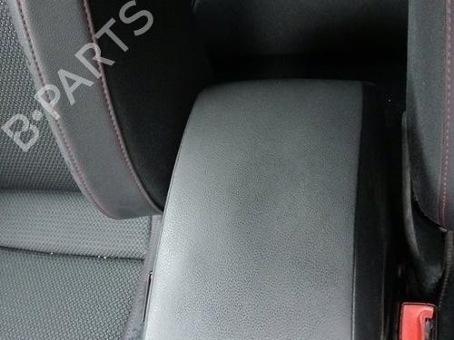 Used Armrest / Center console Armrest / Center console SEAT LEON SC (5F5) 2.0 TDI (150 hp) 33274415 33274415