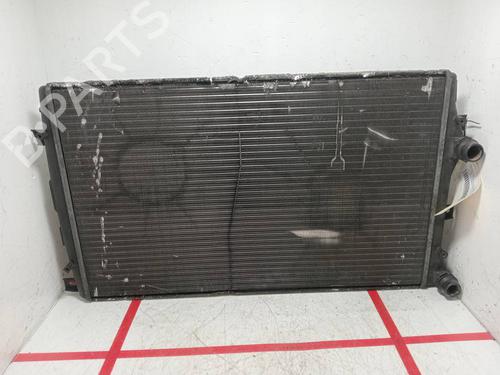 Used Water radiator Water radiator VW TOURAN (1T1, 1T2) 1.9 TDI (105 hp) 17480145 17480145