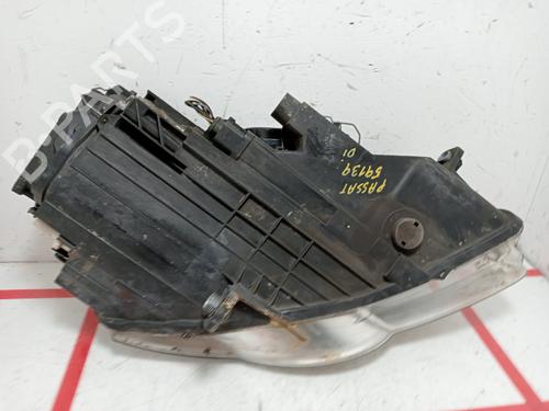 Left headlight VW PASSAT B6 Variant (3C5) | BP31026949C28