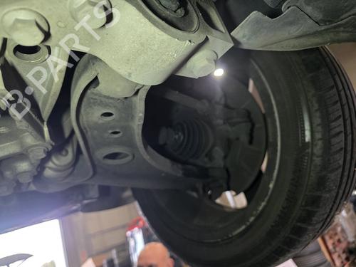 Used Right front suspension arm Right front suspension arm 37429767 37429767