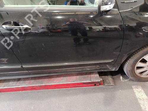 Used Right front door Right front door 37518274 37518274