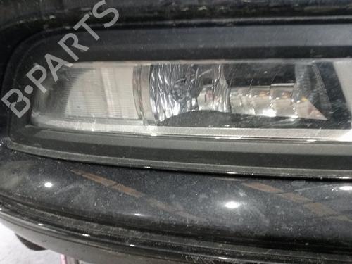 right-front-fog-light-vw-passat-b8-variant-3g5-cb5-2014-33245659 main image