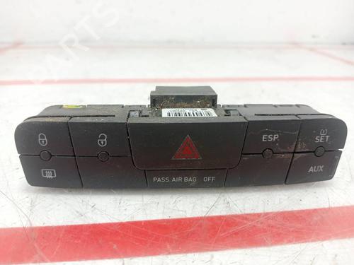 warning-switch-seat-ibiza-iv-sc-6j1-6p5-2008-2009-2010-2011-2012-2013-2014-2015-2016-2017-2018-29480927 main image