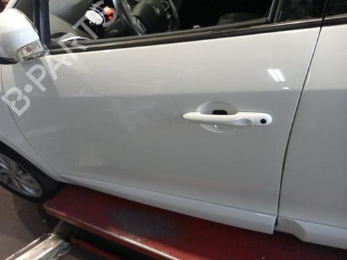left-front-door-renault-megane-iii-hatchback-bz01_-b3_-2008-37630464 main image