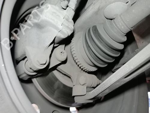 Used Right front steering knuckle PEUGEOT 206 Hatchback (2A/C) [1998-2012]  31973155