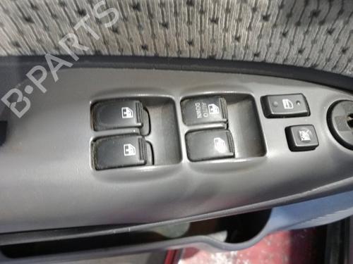 Used Left front window switch Left front window switch HYUNDAI TUCSON (JM) 2.0 All-wheel Drive (141 hp) 34523989 34523989