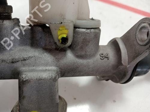 Clutch slave cylinder TOYOTA LAND CRUISER 90 (_J9_) 3.0 TD (KZJ90_, KZJ95_, KZJ90R, KZJ95R, KZJ90W, KZJ95W) | BP28840728M113 