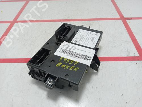 Used Fuse box Fuse box 37071797 37071797