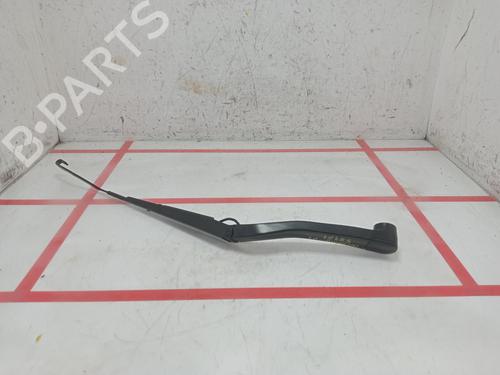 Used Front windshield wiper arm OPEL INSIGNIA A (G09) [2008-2017]  29607806