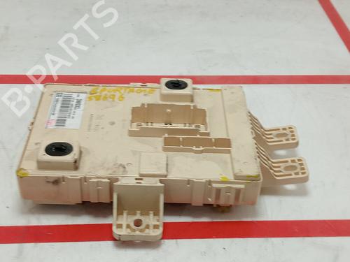 Used Fuse box KIA SPORTAGE III (SL) 1.7 CRDi (116 hp) 30719254
