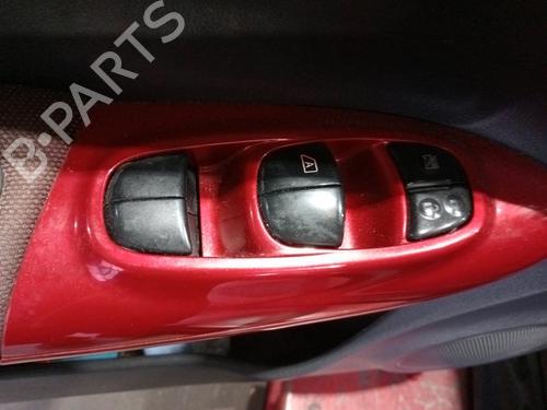 Used Left front window switch NISSAN JUKE (F15) [2010-2019]  32517887