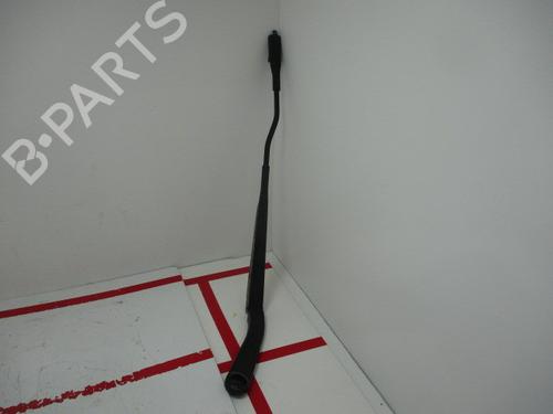 Used Front windshield wiper arm NISSAN QASHQAI / QASHQAI +2 I (J10, NJ10, JJ10E) 2.0 dCi All-wheel Drive (150 hp) 15929589