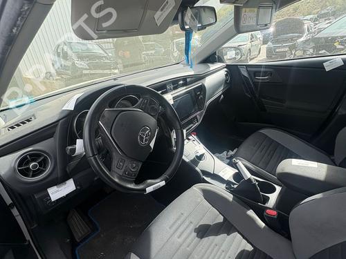 Kabinelys TOYOTA AURIS (_E18_) 1.8 Hybrid (ZWE186_, ZWE186R) | BP32177316I8 