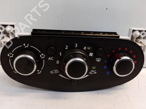 climate-control-dacia-duster-hs_-2010-2011-2012-2013-2014-2015-2016-2017-2018-32033996 main image