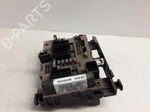 Used Fuse box PEUGEOT 307 Break (3E) [2002-2009]  28412732
