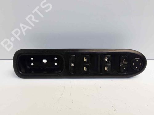 Used Left front window switch Left front window switch PEUGEOT 407 (6D_) 2.0 (6DRFNB, 6DRFNE) (136 hp) 34571144 34571144