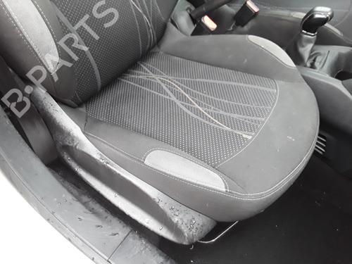 Right front seat PEUGEOT 208 I (CA_, CC_) 1.2 VTI 82 | BP9401532C16 