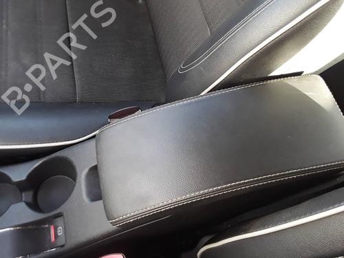 Apoyobrazos central Apoyobrazos central RENAULT FLUENCE (L3_) 1.5 dCi (L30D, L30L, L306, L33F, L33L, L33M, L33V, L33W) (110 hp) 36650316 36650316
