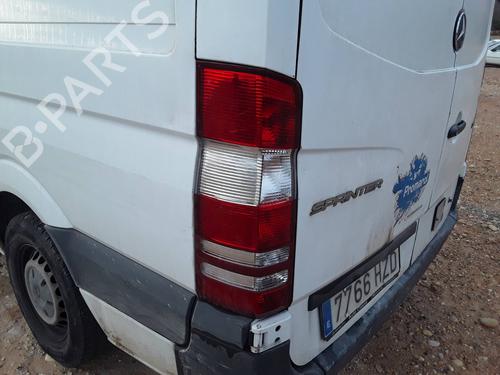Used Left taillight MERCEDES-BENZ SPRINTER 3,5-t Van (B906) [2006-2020]  22442128