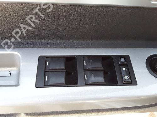 Interrupteur de vitre avant gauche CHRYSLER SEBRING (JS) 2.0 CRD | BP7968119I27 