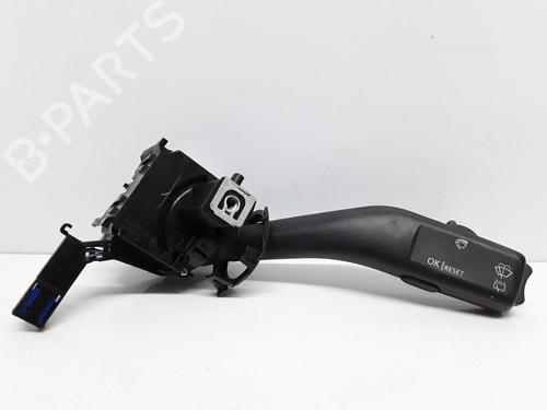 Used Steering column stalk SEAT LEON (1P1) [2005-2013]  8680839