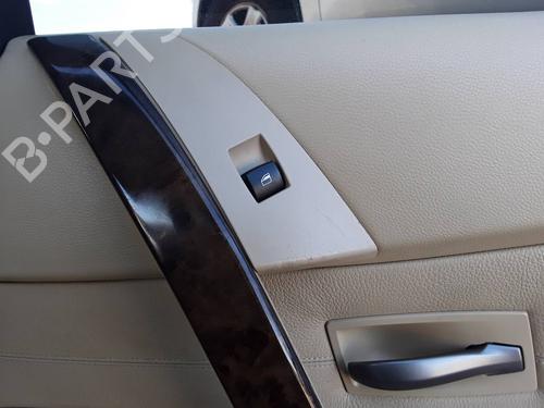 Used Right rear window switch BMW 5 (E60) 520 d (163 hp) 8496116