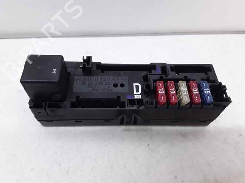 Used Fuse box MERCEDES-BENZ E-CLASS (W210) E 290 Turbo-D (210.017) (129 hp) 24878569