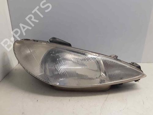 Used Right headlight PEUGEOT 206 Hatchback (2A/C) 1.1 i (60 hp) 18142241