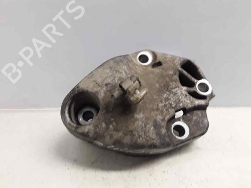 Used Engine mount OPEL MOVANO A Bus (X70) [1998-2025]  16846735