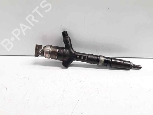 Used Injector TOYOTA COROLLA Verso (ZER_, ZZE12_, R1_) 2.0 D-4D (CUR10_, CUR10R) (116 hp) 31052812