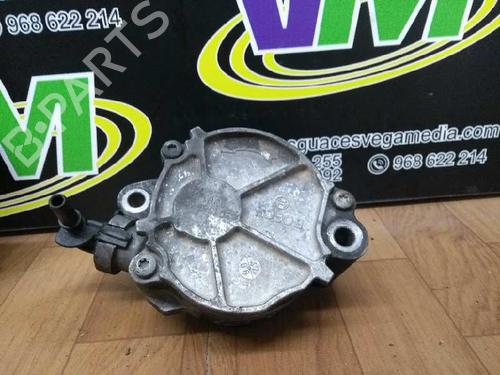 Used Vacuum pump CITROËN C4 I (LC_) [2004-2014]  7466580