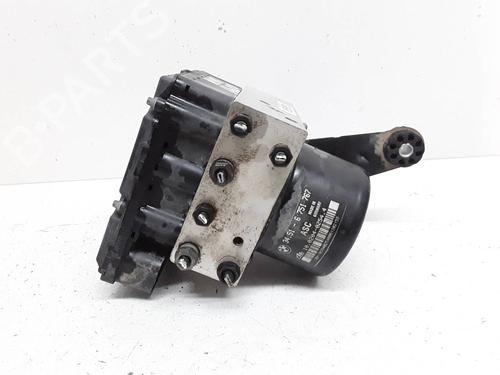 Used ABS pump BMW 3 Touring (E46) 320 d (136 hp) 12605735