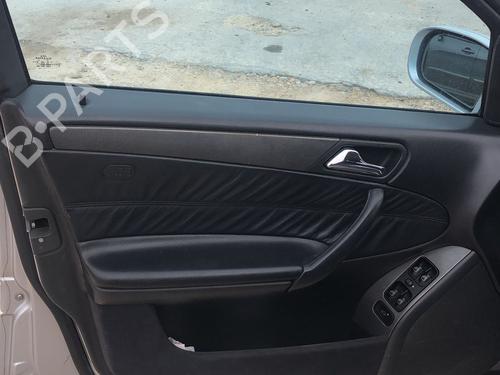 Headlight switch MERCEDES-BENZ C-CLASS (W203) C 220 CDI (203.006) | BP31906671I24